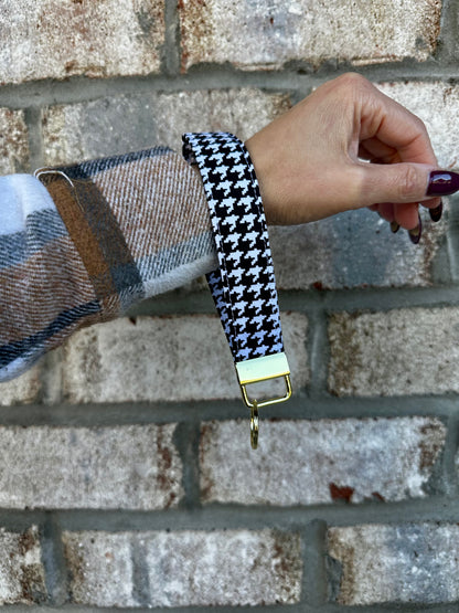 Black & White Plaid Wristlet