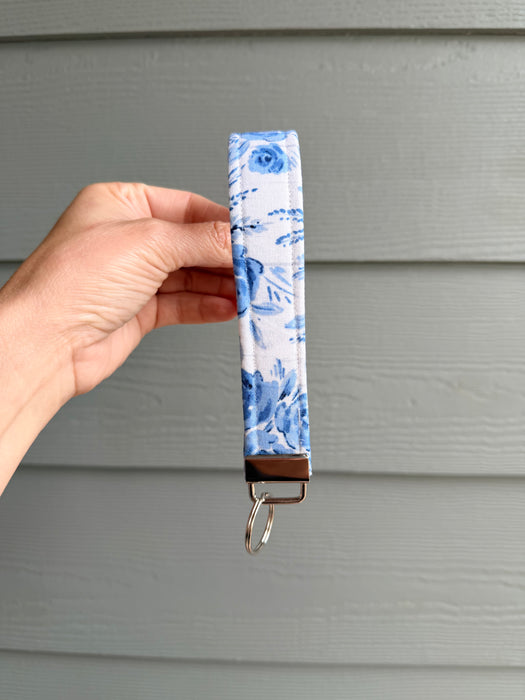 Vintage Blue Floral Wristlet