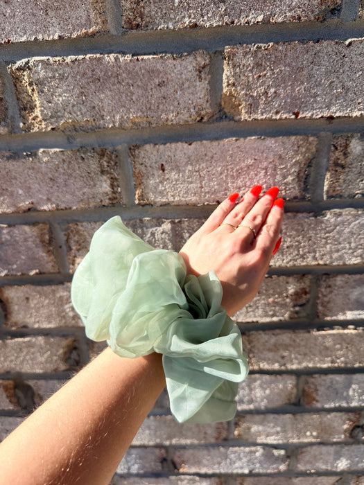 Jumbo Organza Scrunchie