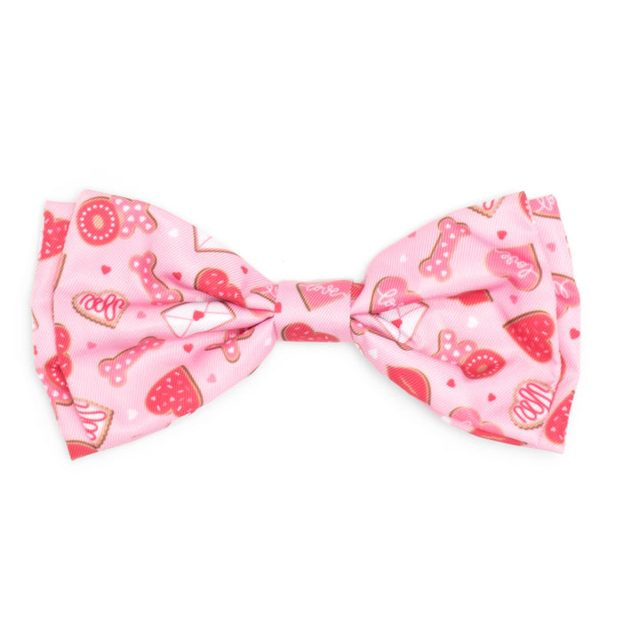 Love & Kisses Bow Tie: Pink / Small