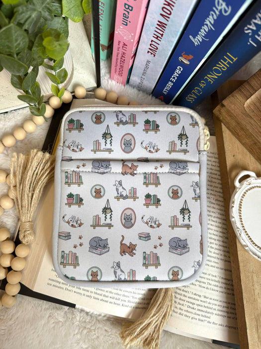 Reading Cat Kindle Sleeve | Kindle Sleeve | Kindle Storage